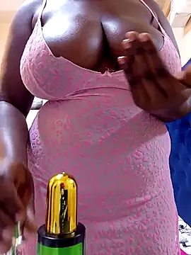 Sexyxcurves online show from March 20, 2026, 10:16 am