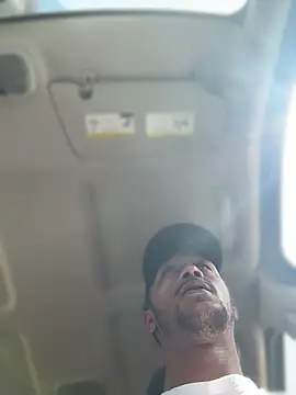 rayyymack online show from April 14, 2026, 3:17 pm