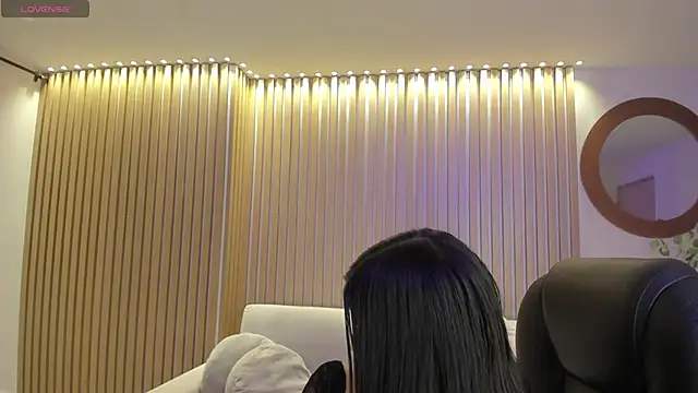 Snapshot of ValeriaRiveraX chatting on March 9, 2025, 5:17 pm ValeriaRiveraX online show from March 9, 2025, 5:17 pm