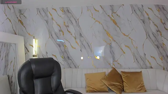 Snapshot of ArianaDumont chatting on September 26, 2025, 11:17 am ArianaDumont online show from September 26, 2025, 11:17 am