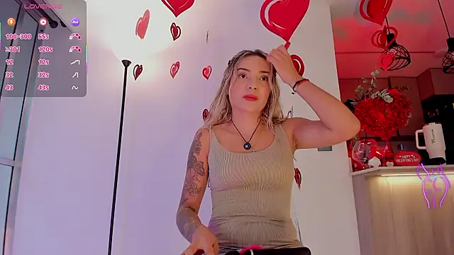 Snapshot of mariablonde_ chatting on February 5, 2026, 10:38 pm mariablonde online show from February 5, 2026, 10:38 pm