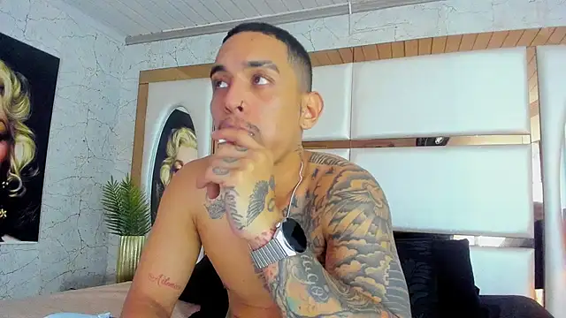 Damian09  online show from January 5, 2026, 10:02 pm