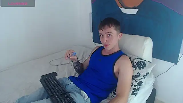 Dylanwhite23  online show from January 5, 2025, 3:00 am