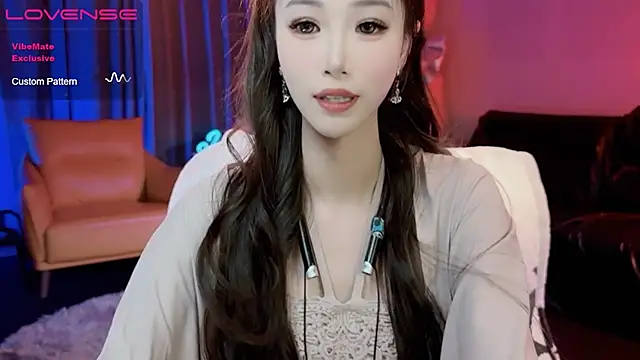 JoooJo  online show from February 17, 2025, 5:34 pm