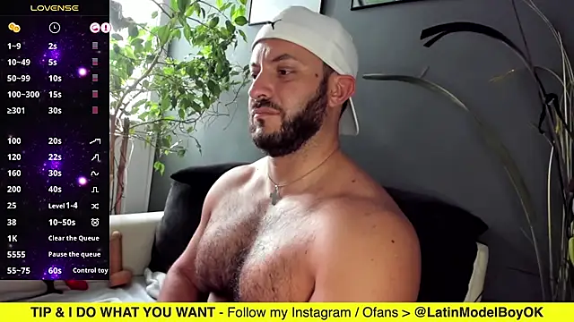 arielenbsas online show from February 17, 2025, 6:17 pm