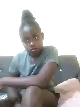 Snapshot of Sweetcecie01 chatting on March 16, 2025, 9:37 pm Sweetcecie01 online show from March 16, 2025, 9:37 pm