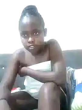 Snapshot of Sweetcecie01 chatting on February 26, 2025, 8:47 pm Sweetcecie01 online show from February 26, 2025, 8:47 pm