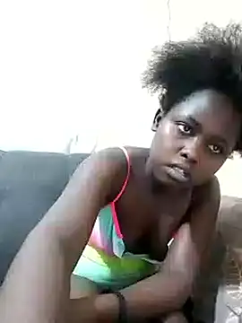 Snapshot of Sweetcecie01 chatting on September 17, 2025, 8:33 pm Sweetcecie01 online show from September 17, 2025, 8:33 pm