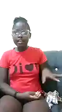 Snapshot of Sweetcecie01 chatting on March 8, 2025, 7:49 am Sweetcecie01 online show from March 8, 2025, 7:49 am