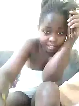 Snapshot of Sweetcecie01 chatting on March 22, 2025, 1:41 pm Sweetcecie01 online show from March 22, 2025, 1:41 pm