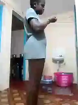 Snapshot of Sweetcecie01 chatting on September 13, 2025, 7:58 pm Sweetcecie01 online show from September 13, 2025, 7:58 pm