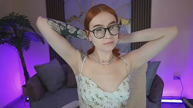 Snapshot of Anybuny chatting on September 18, 2025, 1:03 pm Anybuny online show from September 18, 2025, 1:03 pm