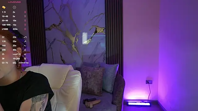 Snapshot of Anybuny chatting on October 3, 2025, 12:17 pm Anybuny online show from October 3, 2025, 12:17 pm