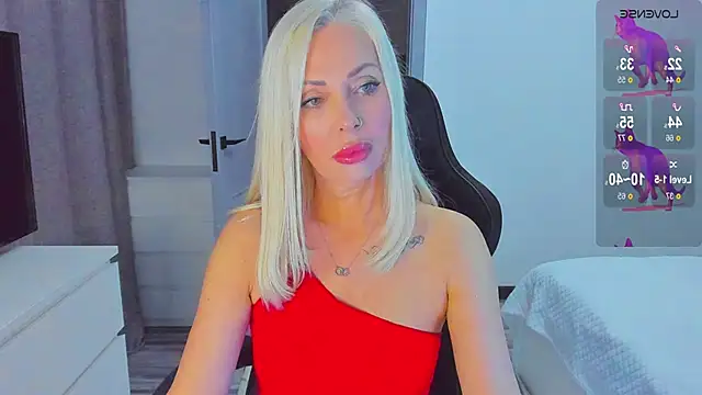 Miya Kisss online show from November 1, 2025, 3:06 pm