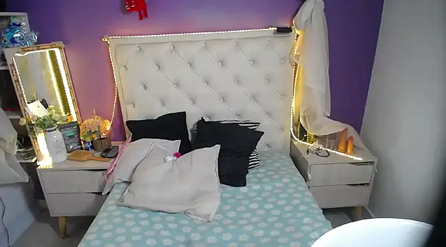 Ingrid Casas online show from February 1, 2025, 8:26 pm