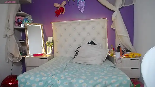 Ingrid Casas online show from March 3, 2025, 2:22 am