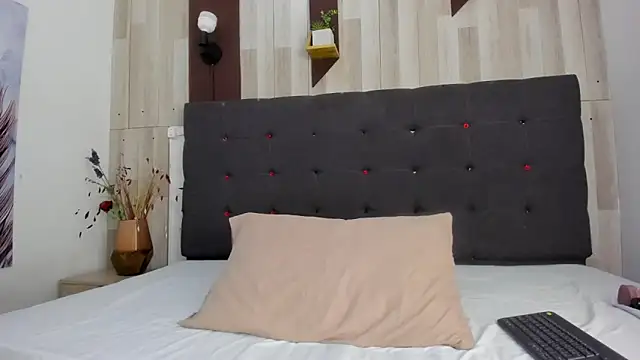 Anastasiapriest online show from September 29, 2025, 12:00 pm