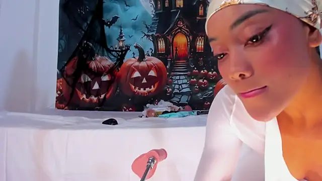 Juliette  3 online show from November 1, 2025, 11:04 am