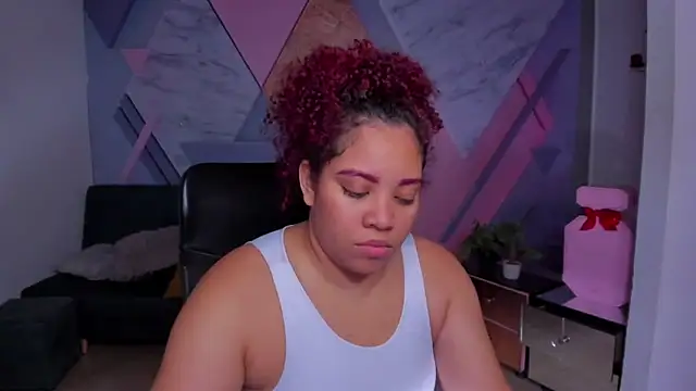 AngelaCoffee online show from November 22, 2025, 10:25 am