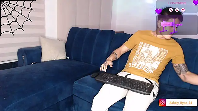 Snapshot of ashely_ryan24 chatting on October 28, 2025, 10:52 pm ashely ryan24 online show from October 28, 2025, 10:52 pm