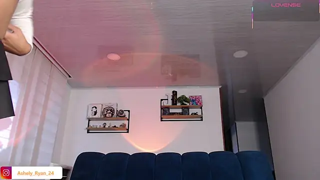 Snapshot of ashely_ryan24 chatting on February 18, 2026, 10:50 pm ashely ryan24 online show from February 18, 2026, 10:50 pm