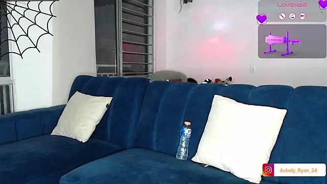 Snapshot of ashely_ryan24 chatting on October 28, 2025, 2:12 am ashely ryan24 online show from October 28, 2025, 2:12 am