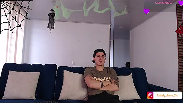 Snapshot of ashely_ryan24 chatting on October 14, 2025, 7:25 pm ashely ryan24 online show from October 14, 2025, 7:25 pm