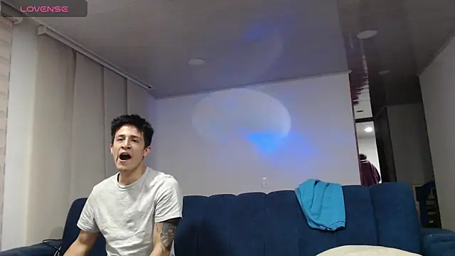 Snapshot of ashely_ryan24 chatting on September 30, 2025, 11:22 pm ashely ryan24 online show from September 30, 2025, 11:22 pm