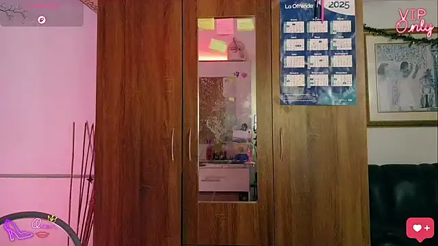 LauGrayJ online show from March 6, 2026, 4:18 am