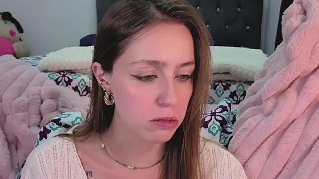 SofiaGc online show from February 12, 2026, 4:01 am