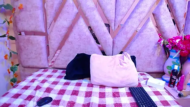 Snapshot of Azul_Horny18 chatting on February 20, 2026, 6:26 am Azul Horny18 online show from February 20, 2026, 6:26 am