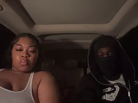 AUNYXXX online show from May 17, 2026, 4:23 am