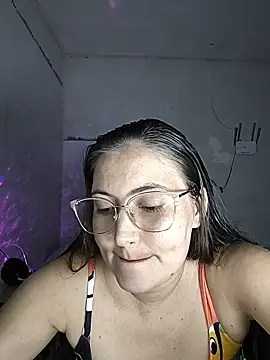 Snapshot of dani123unica chatting on October 29, 2025, 3:55 pm dani123unica online show from October 29, 2025, 3:55 pm