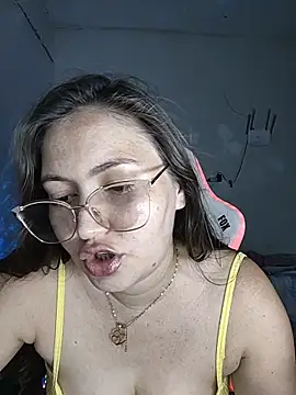 Snapshot of dani123unica chatting on October 20, 2025, 10:32 pm dani123unica online show from October 20, 2025, 10:32 pm