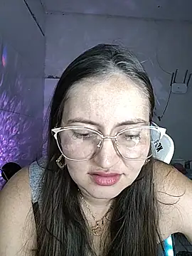 Snapshot of dani123unica chatting on October 16, 2025, 10:40 pm dani123unica online show from October 16, 2025, 10:40 pm