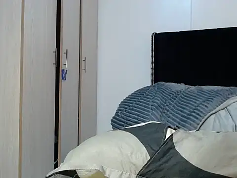 sexxyykittyy online show from November 25, 2025, 4:24 am