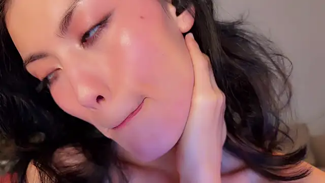 Snapshot of chasmic_soul chatting on October 16, 2025, 3:37 am chasmic soul online show from October 16, 2025, 3:37 am