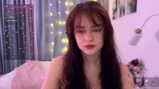 Snapshot of aveme_melissa chatting on December 7, 2024, 8:55 pm aveme melissa online show from December 7, 2024, 8:55 pm