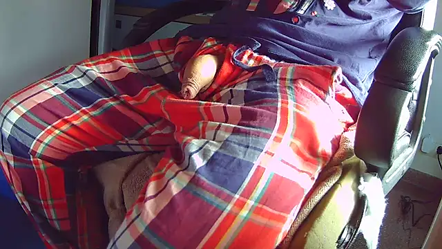 Snapshot of vladimirput4 chatting on January 8, 2026, 9:26 am vladimirput4 online show from January 8, 2026, 9:26 am