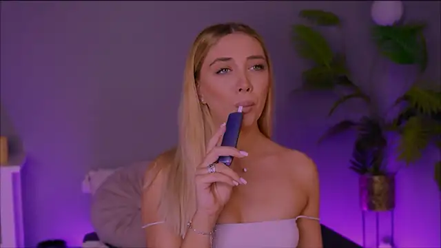 Snapshot of Jessielle chatting on November 11, 2025, 2:01 pm Jessielle online show from November 11, 2025, 2:01 pm