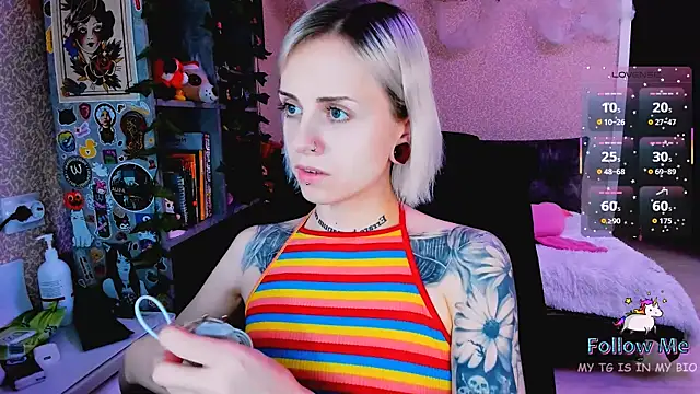 NaniMoore online show from November 29, 2025, 8:09 pm