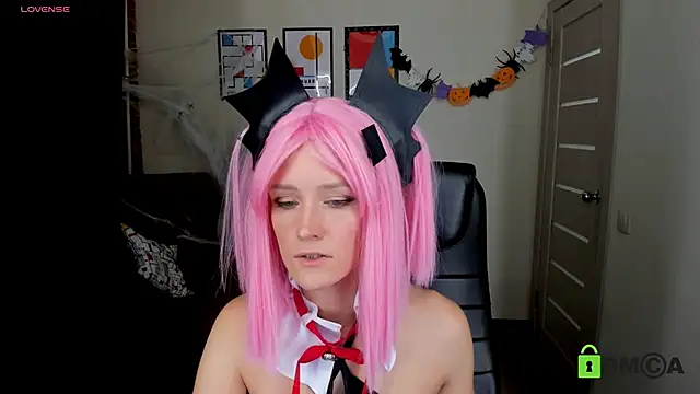 Snapshot of FrancescaCollins chatting on October 28, 2025, 4:28 pm FrancescaCollins online show from October 28, 2025, 4:28 pm