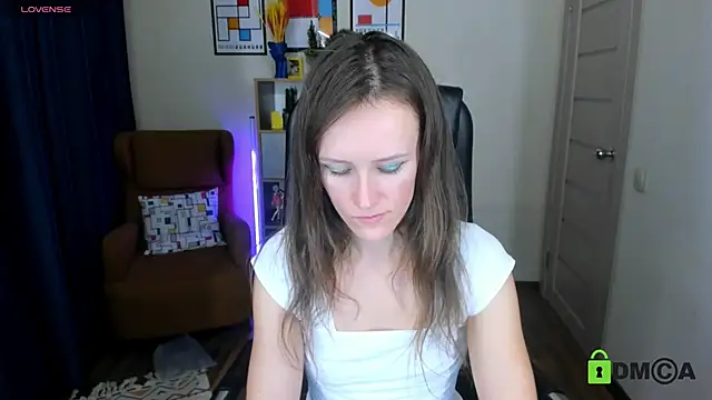 FrancescaCollins online show from January 5, 2025, 2:08 pm