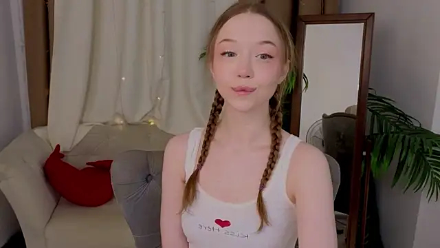 VioletMills online show from February 19, 2025, 8:52 pm