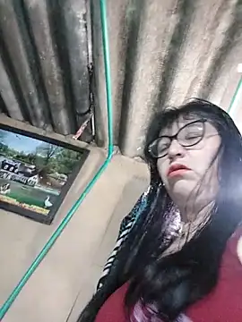 clarita 01 online show from October 20, 2025, 11:33 am