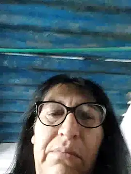 clarita 01 online show from November 28, 2025, 12:38 pm