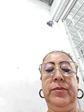 Snapshot of amaranta_c chatting on October 29, 2025, 12:26 pm amaranta c online show from October 29, 2025, 12:26 pm