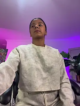 JANYLOVE   online show from June 3, 2026, 10:49 am