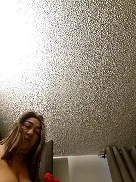 Snapshot of kitty_84 chatting on February 28, 2026, 10:04 am kitty 84 online show from February 28, 2026, 10:04 am