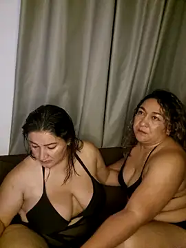kitty 84 online show from May 17, 2026, 12:32 am